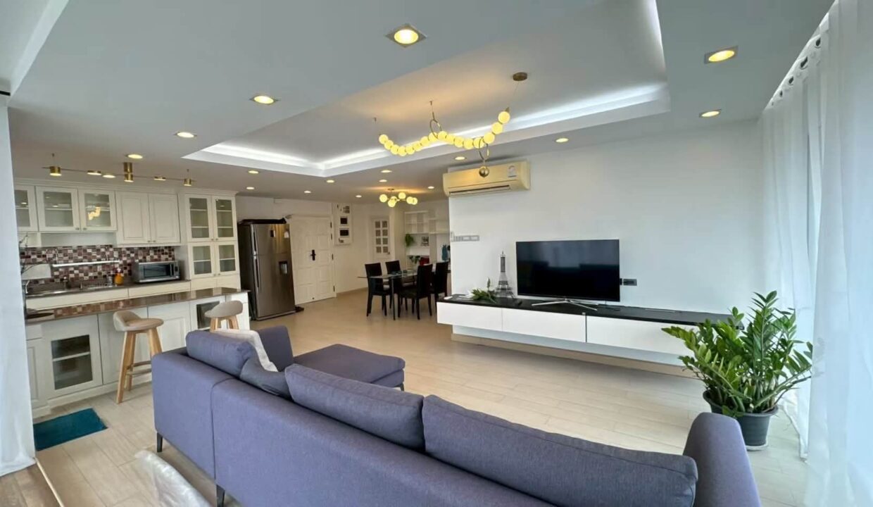 1000004656